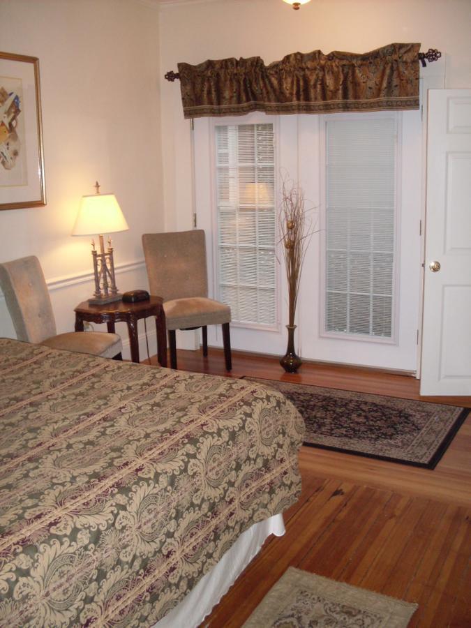 Bellevue House Bed & Breakfast Newport Exterior photo