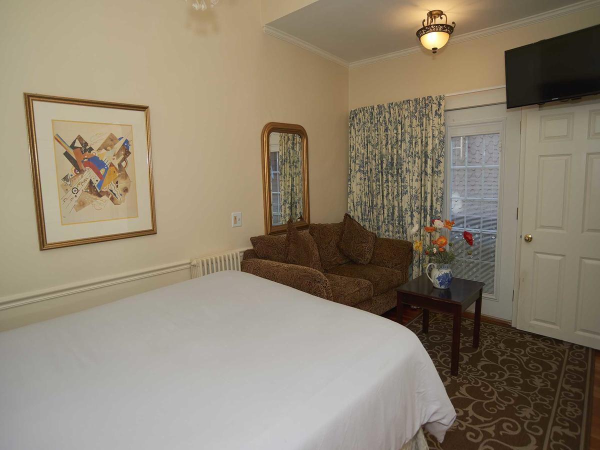 Bellevue House Bed & Breakfast Newport Exterior photo